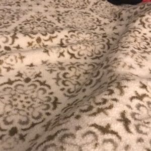 Meet your Posher, Mayra